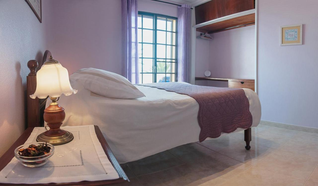 Vila Belgica Bed & Breakfast Horta  Exterior photo